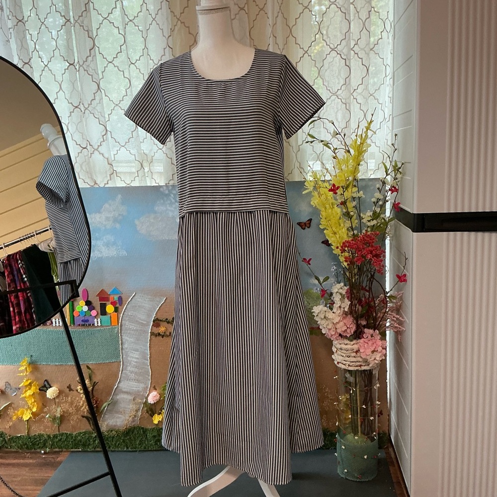 Elegant Striped Maxi Dress